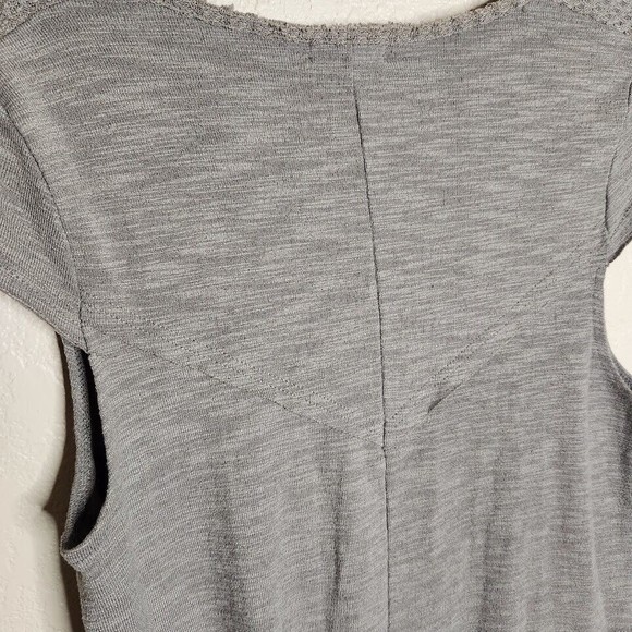 Anama Hi-Lo Tunic Top Women's Medium Gray Ruffle Cap Sleeve Boho Light Academia - Picture 5 of 8